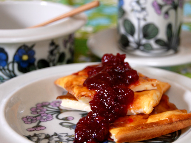 オーブンで焼くフィンランドのもっちりパンケーキ Pannukakku | 北欧の